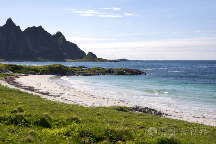 概要热带海滩在 Andenes 在敦海岛在挪威