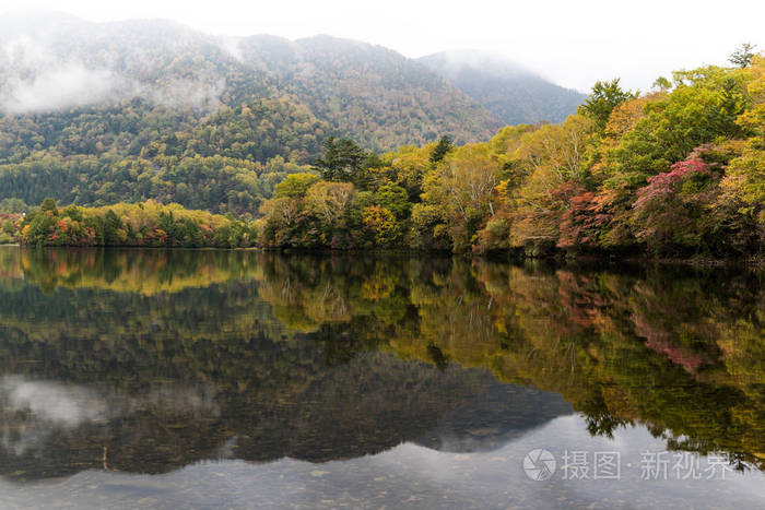 栃木 Yumoko 湖秋季景观分析