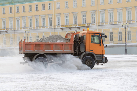 街道上的除雪车