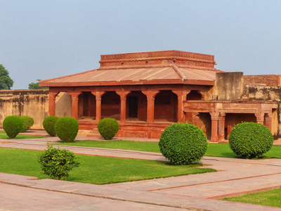 府 公众观众大厅 在印度北方邦的法塔赫 Sikri。法塔赫 Sikri 是印度莫卧儿建筑中保存最好的例子之一。