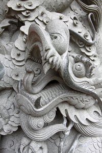 在中国的龙雕刻
