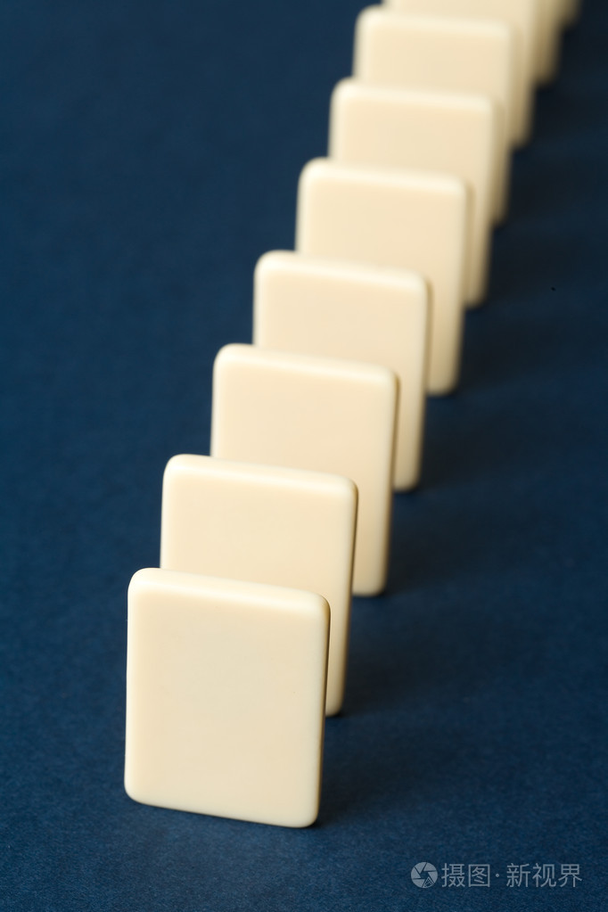 多米诺骨牌照片-正版商用图片0410jn-摄图新视界