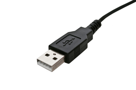 关门的孤立在白色的 usb 电缆