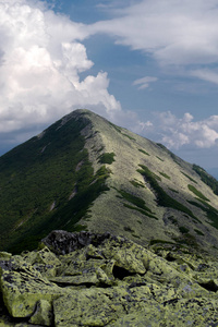 美丽的山景色。旅行.旅游.乌克兰。喀尔巴阡山