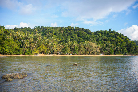 菲律宾 El Nido 的孤独海滩