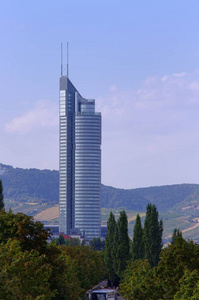 维也纳城市场面, 千禧塔的看法