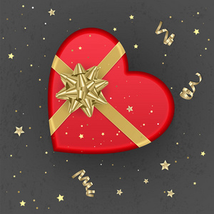 一个真实的红色礼品盒与形状的心装饰了金色的弓, 顶部的看法。矢量插图