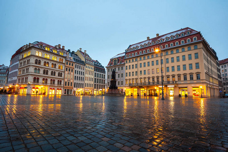 Neumarkt 附近的企图在夜间在德累斯顿, 德国