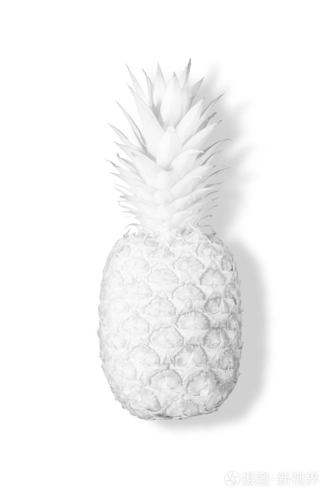 白色的菠萝在白色的背景最小概念