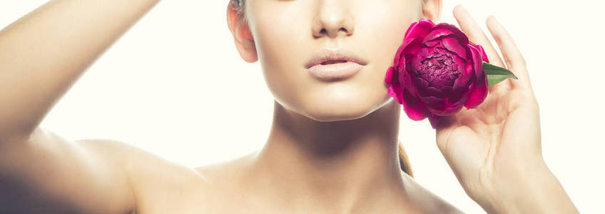 美丽的妇女面孔与花在抽象背景相似素材图片 摄图新视界