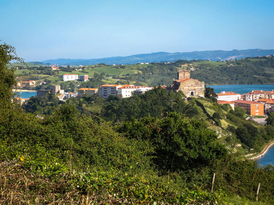 美丽的风景在圣文森特 de la Barquera, 西班牙