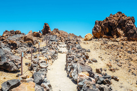 西班牙特内里费岛 teide 火山顶端的山路