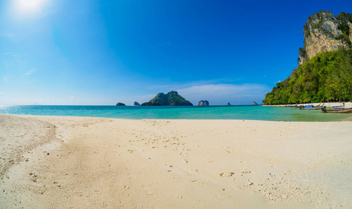 热带岛屿在热带海洋环礁在夏天天