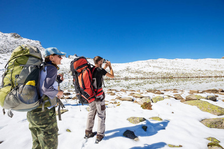 在土耳其东部的 Kackar 山脉徒步旅行, 秋季季节