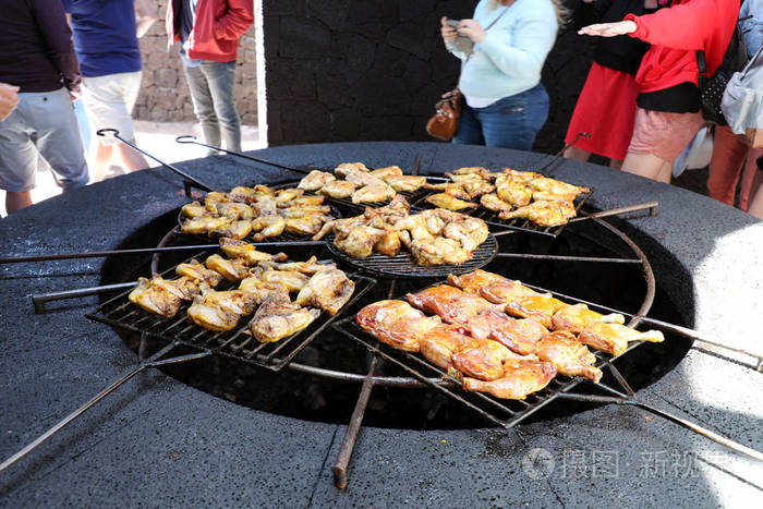 西班牙加那利群岛兰萨罗特 timanfaya 国家公园的火山热烧烤