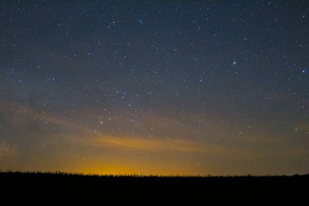 夜的黑暗星空背景