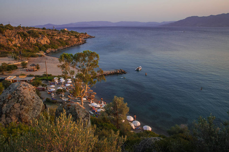萨罗尼克湾 Aegina 岛海湾景观