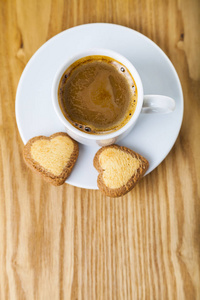 心形饼干和咖啡