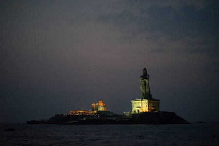 Kanyakumari 科摩罗角海面之上的日出