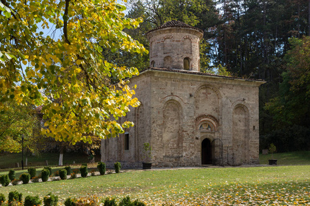 第十一世纪秋观 Zemen 寺, Pernik 地区, 保加利亚