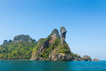 泰国普吉岛与甲米之间的鸡岛海滩