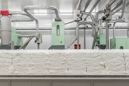 纺织厂梳棉机