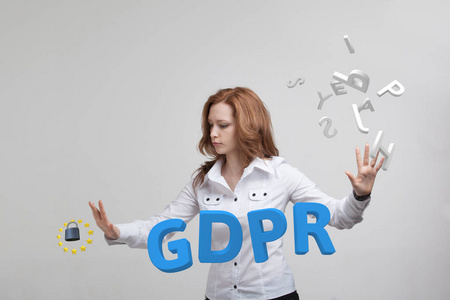 Gdpr, 概念形象。一般数据保护条例, 个人资料的保护。处理信息的年轻妇女