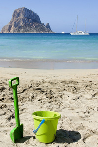 绿色沙滩玩具