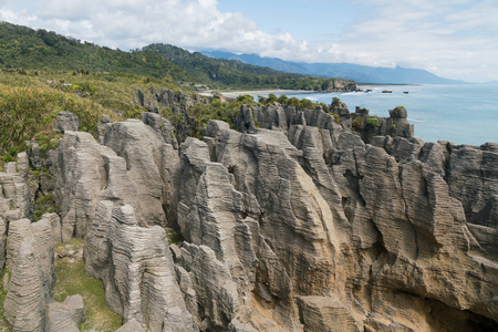 煎饼岩石帕帕罗瓦国家公园在西海岸南岛新西兰自然风景背景