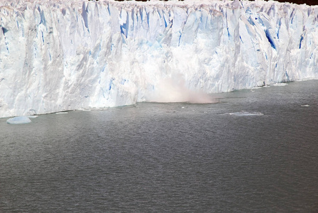 佩里托莫雷诺冰川在洛杉矶 Glaciares 国家公园, 巴塔哥尼亚, 阿根廷