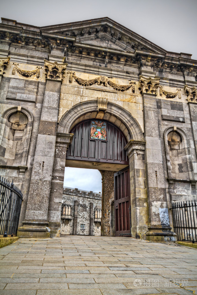 基尔肯尼城堡的大门