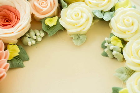 蛋糕上装饰的花朵