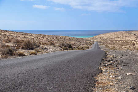 沙漠中的孤独之路, 富埃特文图拉岛民加那利群岛