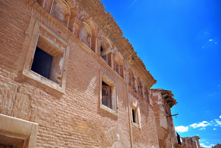 老 belchite 大街