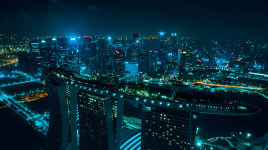 新加坡夜间空中无人机景观图片