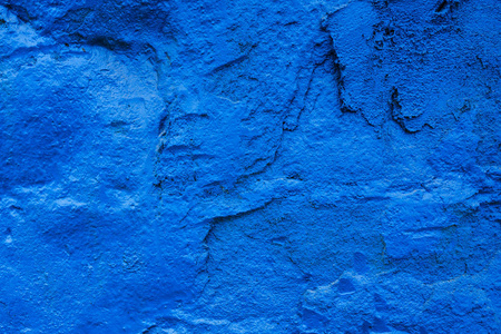 用蓝色画的混凝土墙体的质地