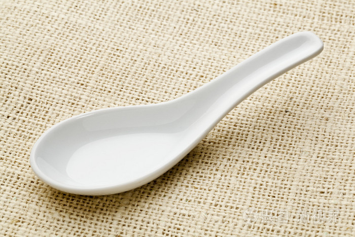 空陶瓷亚洲勺子