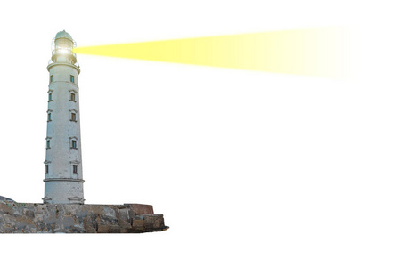 灯塔在海岛用探照灯光束通过空气隔绝在白色