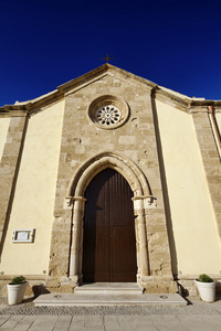 意大利西西里岛，marzamemi 锡拉库扎省 旧教堂的正面