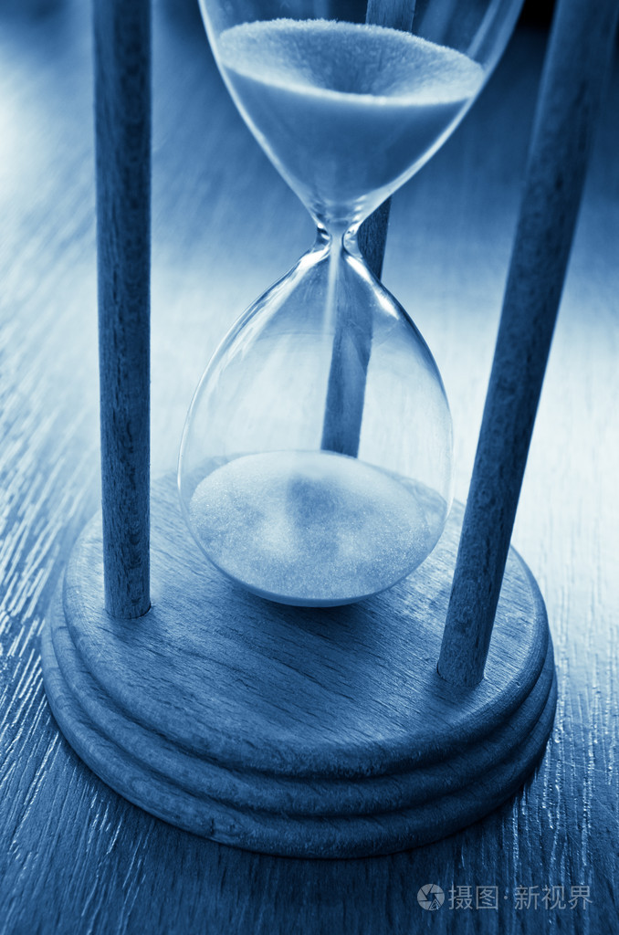 蓝色沙漏