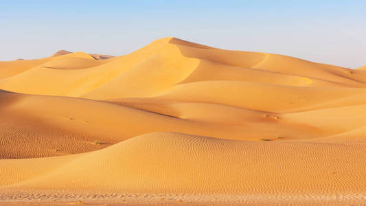沙丘风景在空的处所