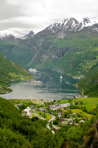 geirangerfjord 著名的峡湾, 在挪威最受访的国家之一的看法