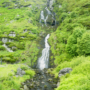 爱尔兰的多尼戈尔郡 assarancagh 瀑布