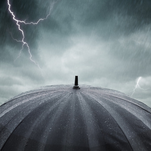 雷暴雨和雷暴照片