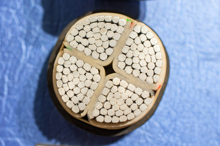 高压电缆截面照片