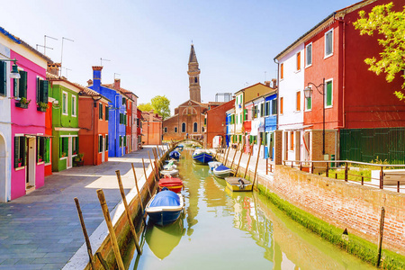 风景如画的布拉诺岛在威尼斯的街道