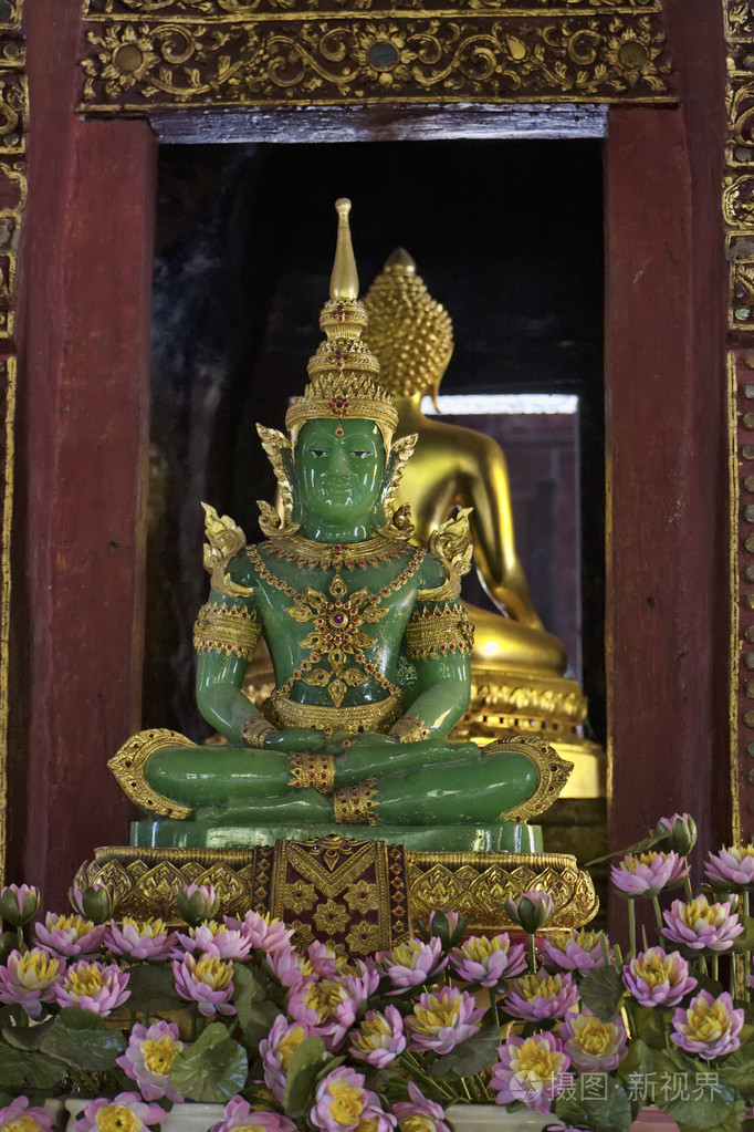 泰国清迈, prathat 佛教双龙寺, 玉佛雕像