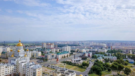 圣义勇士大教堂 Feodor 乌沙科夫。Saransk, 俄罗斯。美丽的城市全景