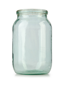 孤立在白色的空玻璃瓶