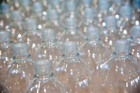 塑料瓶灌装生产线, 化工行业
